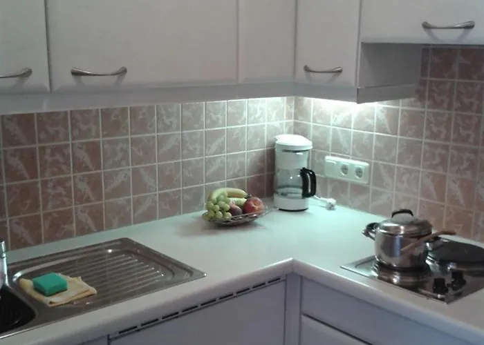 Reinprecht Apartment Tux